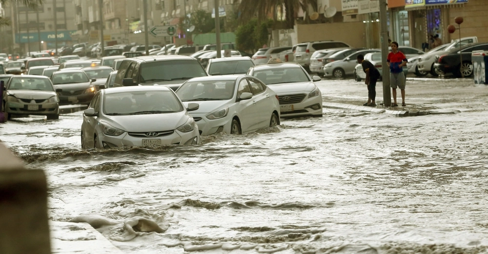 أمطار جدة (علي القرني)