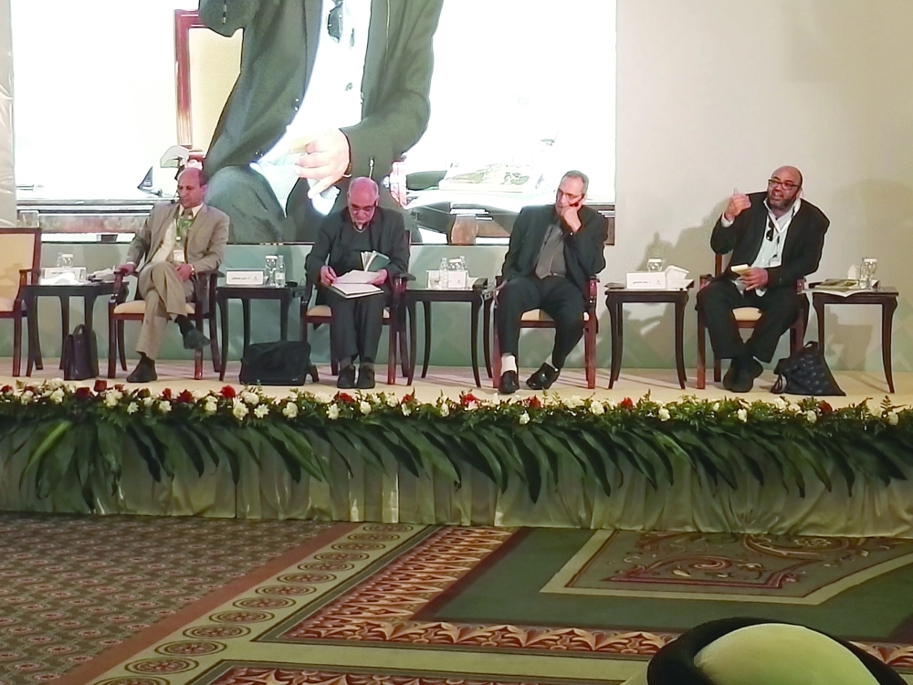 جانب من جلسات الملتقى (مكة) 