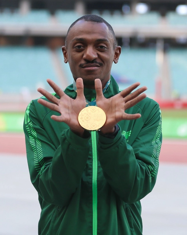 أحمد خضر  يحتفل بالذهبية   (مكة)