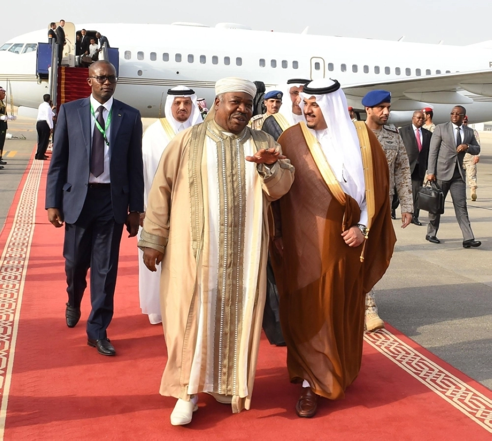 رئيس الجابون علي بونجو أونديمبا لدي وصوله الرياض (واس)