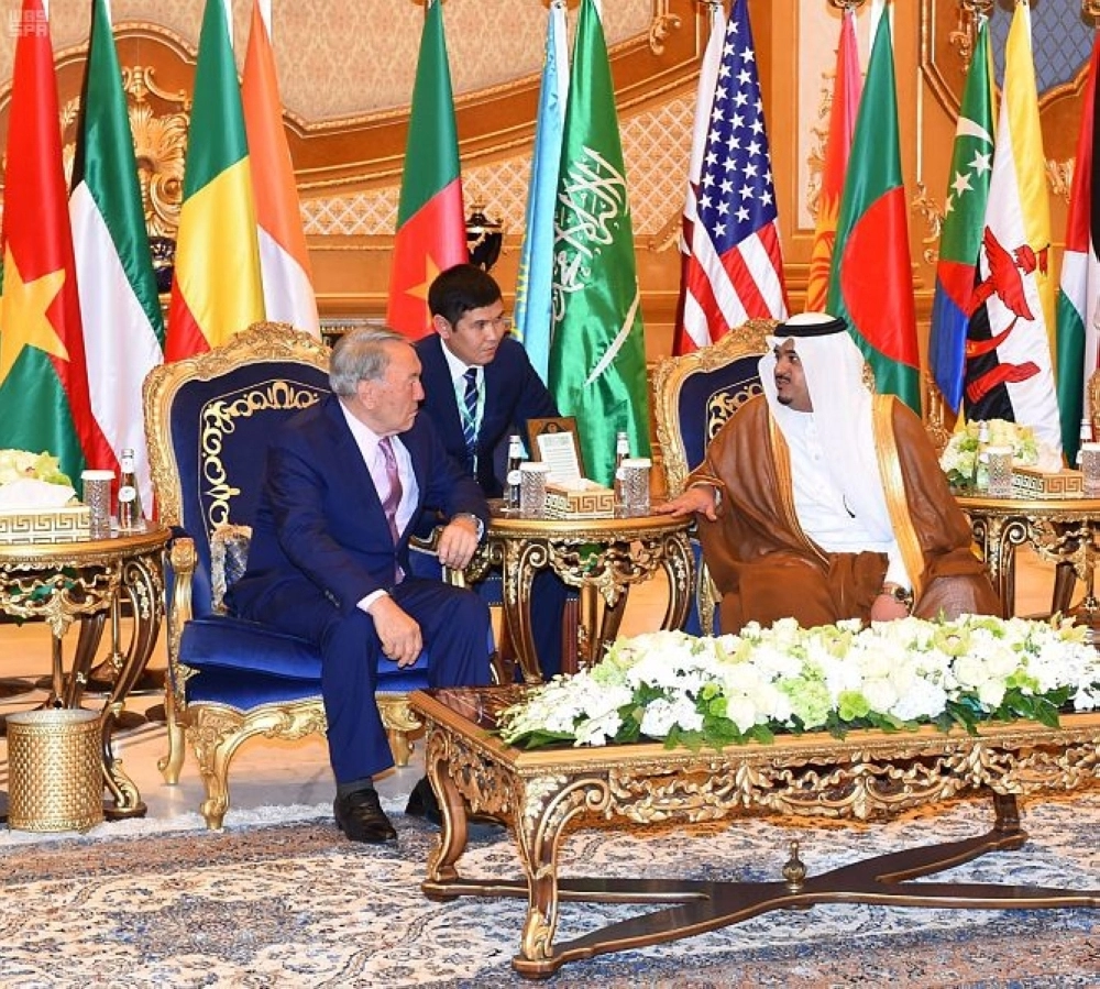 رئيس كازاخستان نور سلطان نزوباييف لدي وصوله الرياض (واس)
