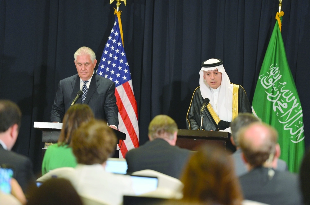 الجبير يجيب على استفسارات الإعلاميين بالمؤتمر الصحفي