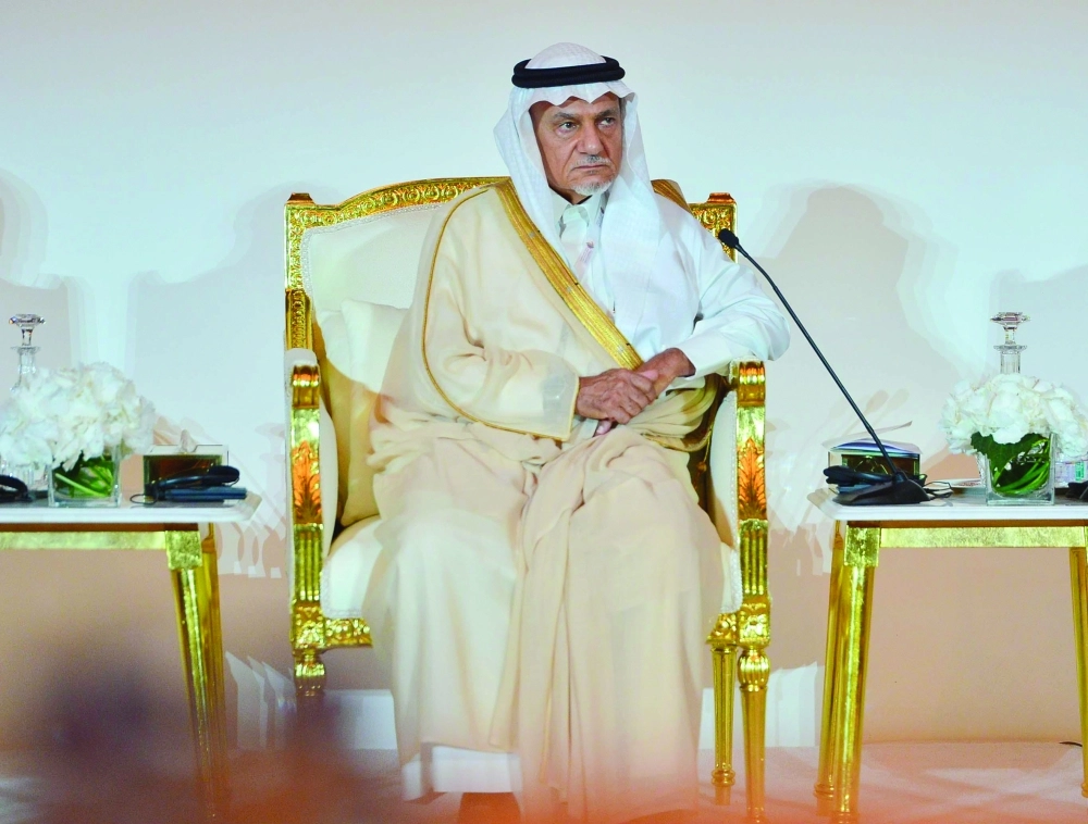 تركي الفيصل خلال المنتدى