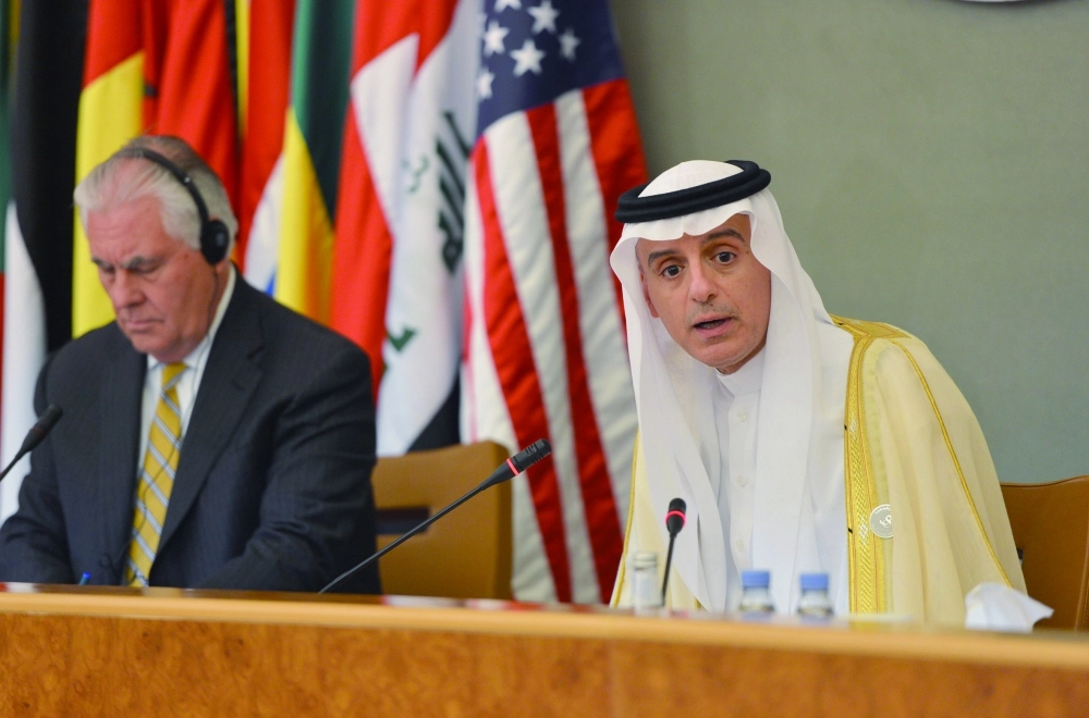 الجبير ونظيره الأمريكي تيلرسون في مؤتمر صحفي بالرياض أمس                                        (واس)