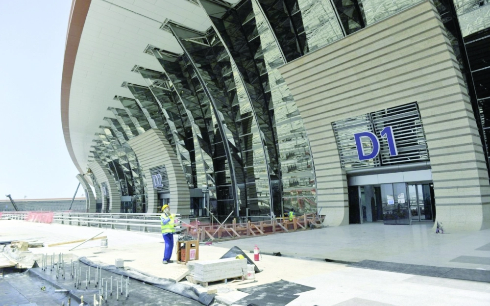 إحدى بوابات المطار الجديد                                                               (واس)