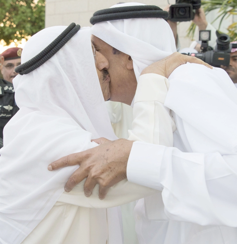 خادم الحرمين خلال استقباله أمير الكويت 