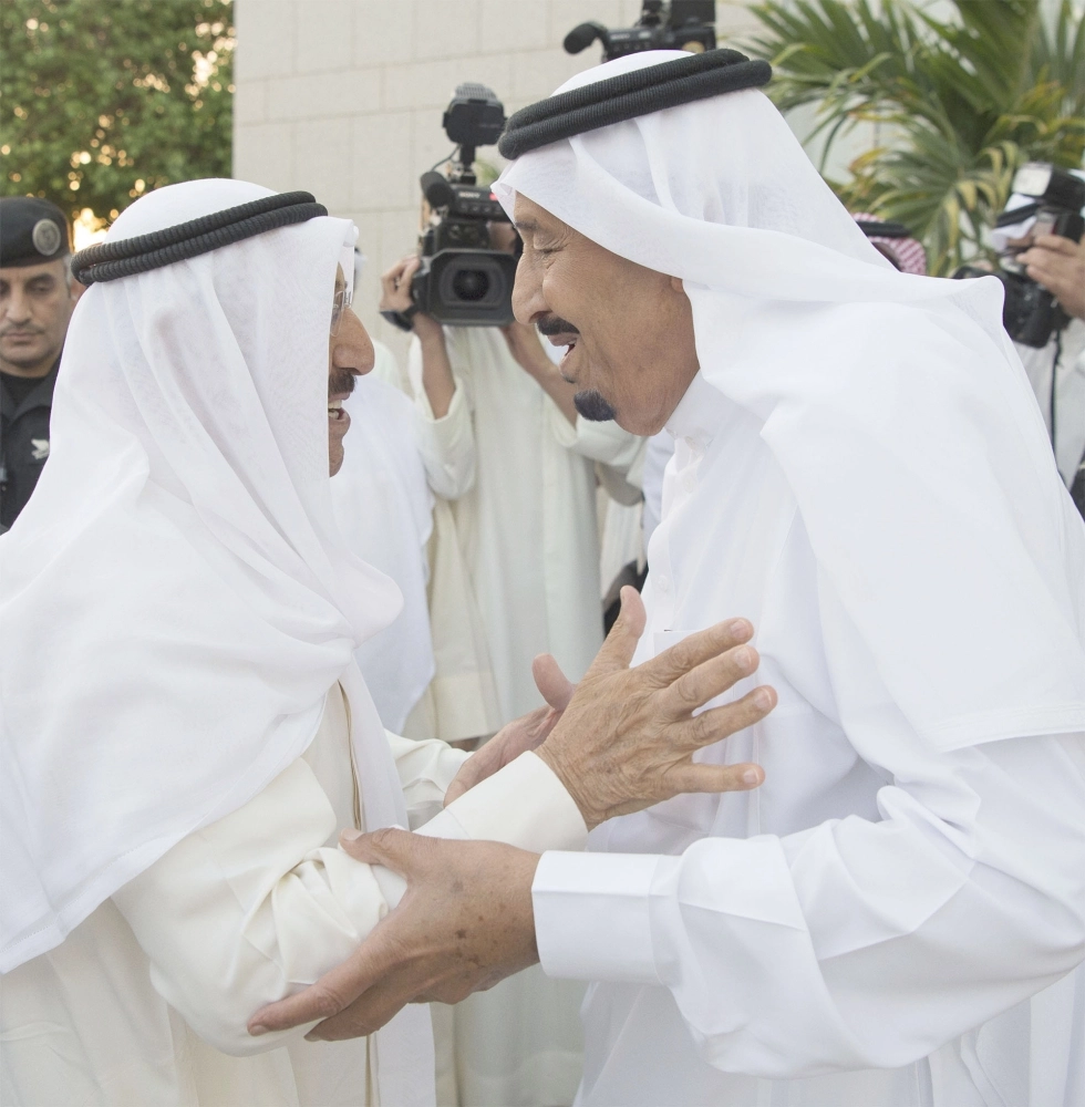 خادم الحرمين مرحبا بأمير الكويت 