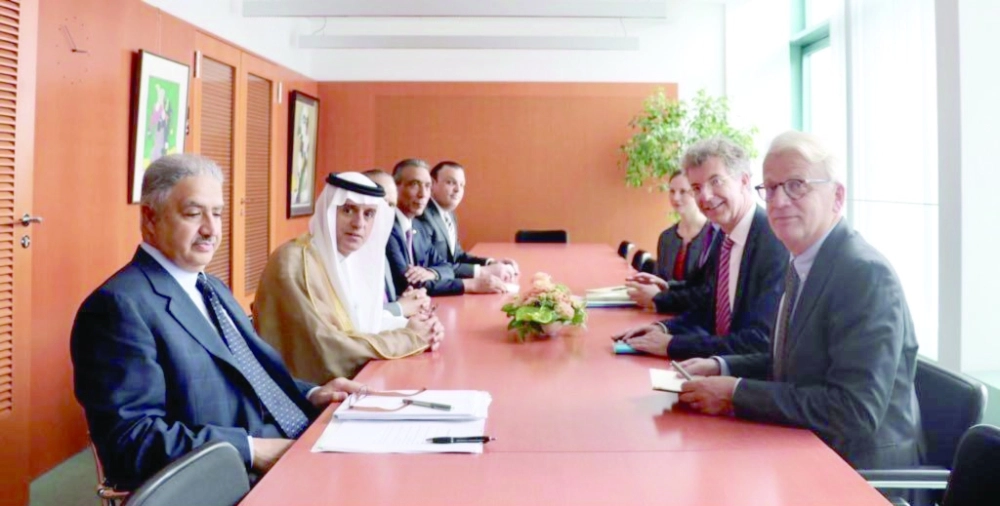 الجبير خلال لقائه كريستوف هويسجن                                                                                (واس)