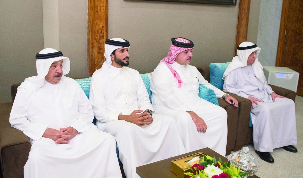 الجانب البحريني في جلسة المباحثات 