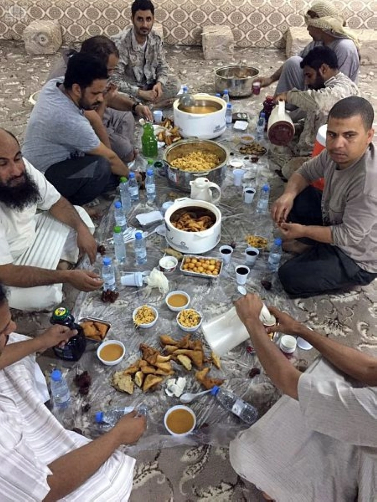 000-1713966401496953857159