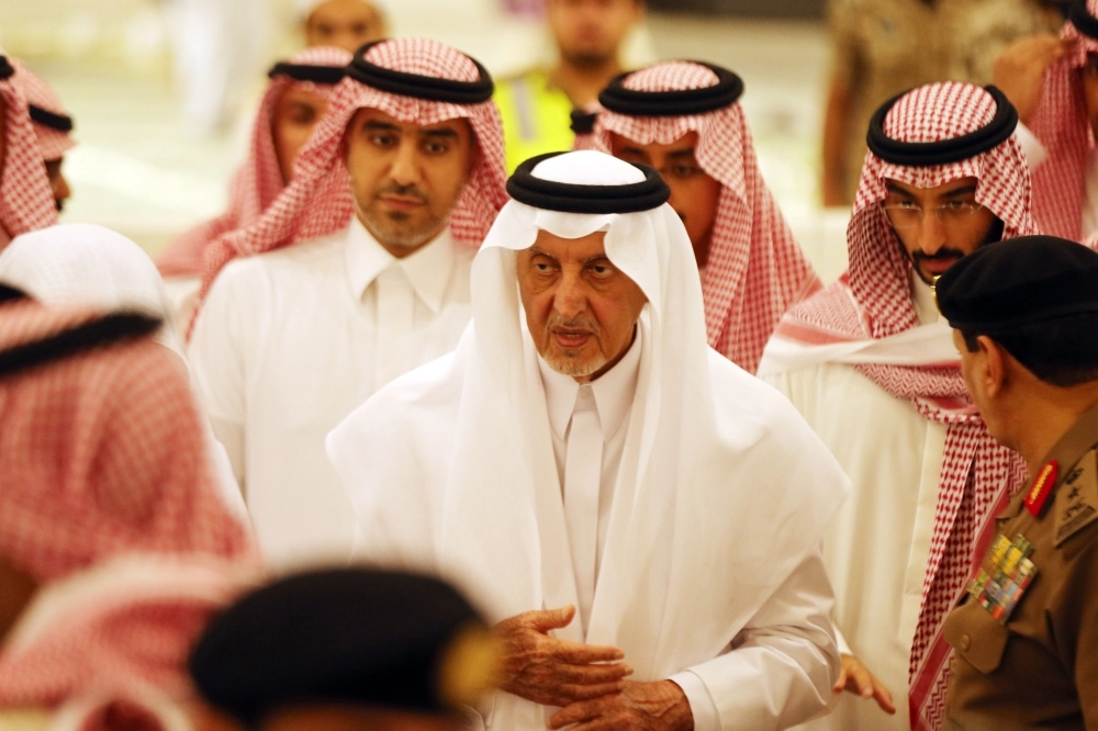 الأمير خالد الفيصل أثناء الجولة - تصوير عبدالمحسن دومان