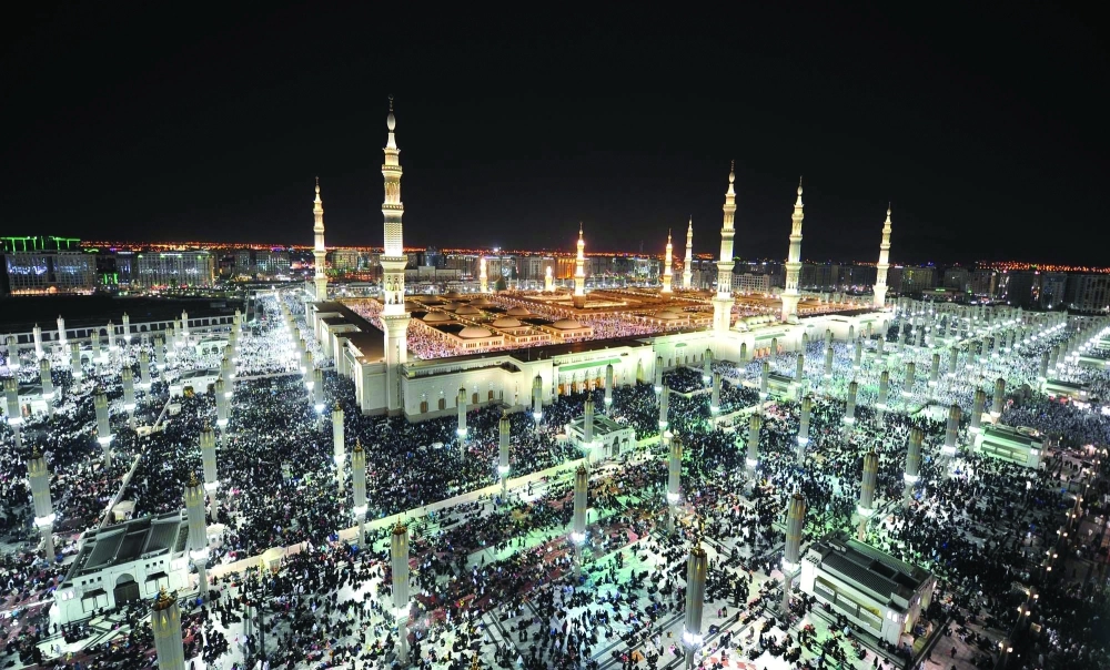  المسجد النبوي كما بدا أمس                                                                   (واس)