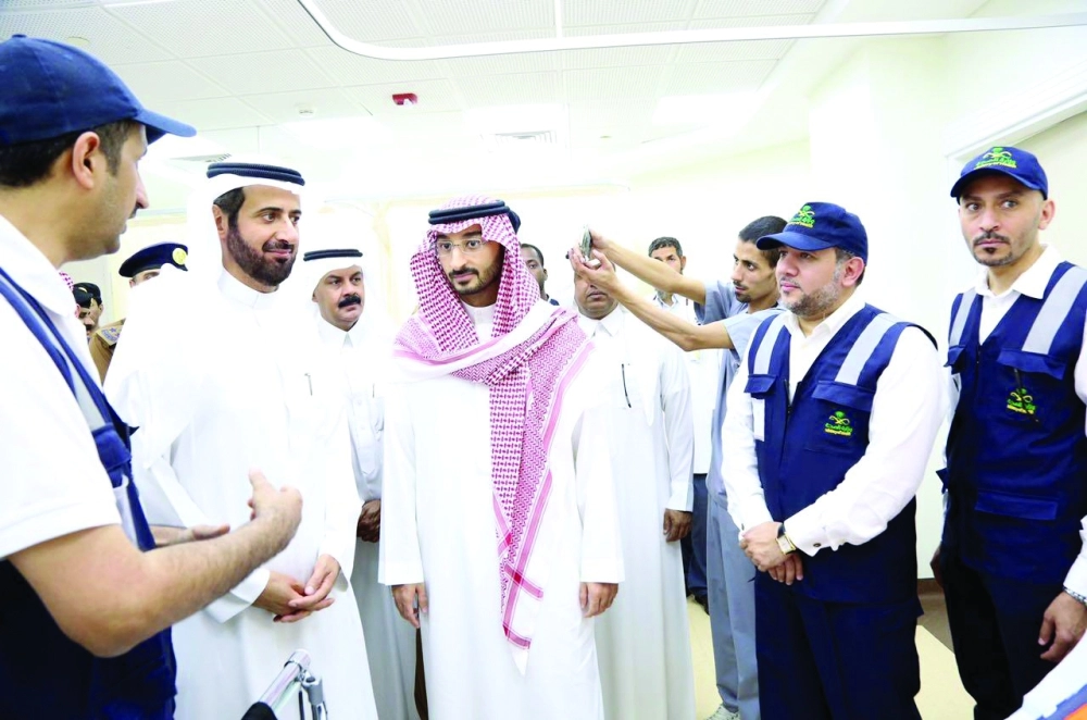 ،، وخلال تدشينه مستشفى الحرم للطوارئ            (واس)