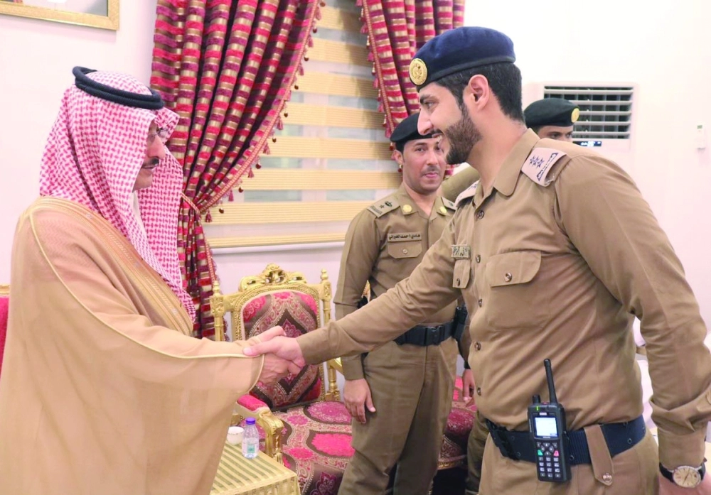 محافظ أبوعريش