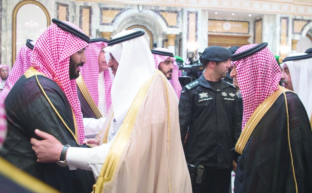 من استقبال ولي العهد للمبايعين في قصر الصفا أخيرا                                                                                            (واس) 