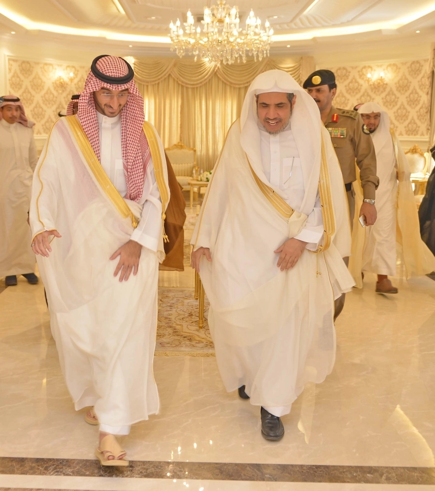 نائب أمير مكة يزور العلماء والمشايخ