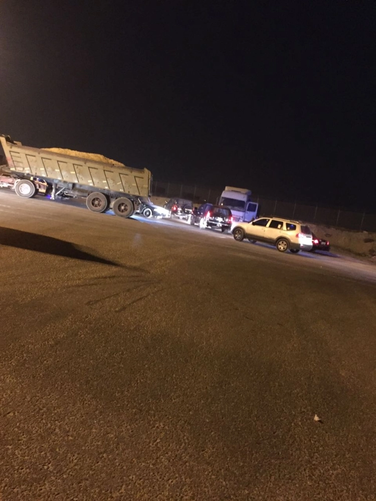 إحدى الشاحنات المضبوطة بالموقع                                (مكة)