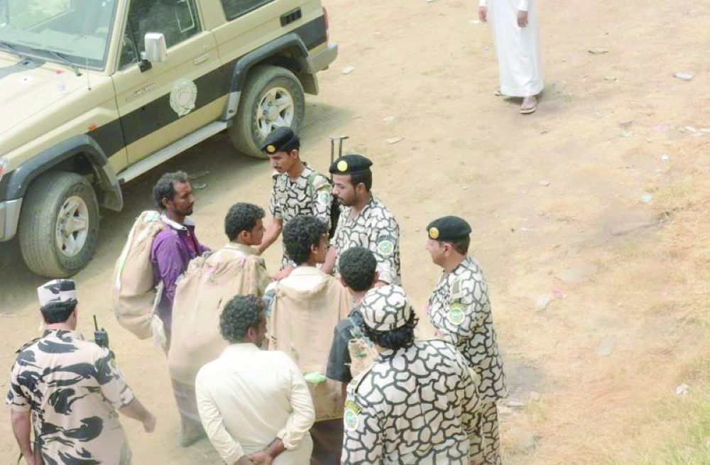 مهربون ومتسللون في أيدي المجاهدين (واس) 