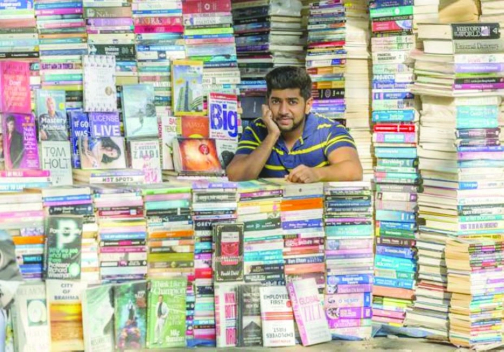 أمروت ديشموخ     (Hindustan Times) 