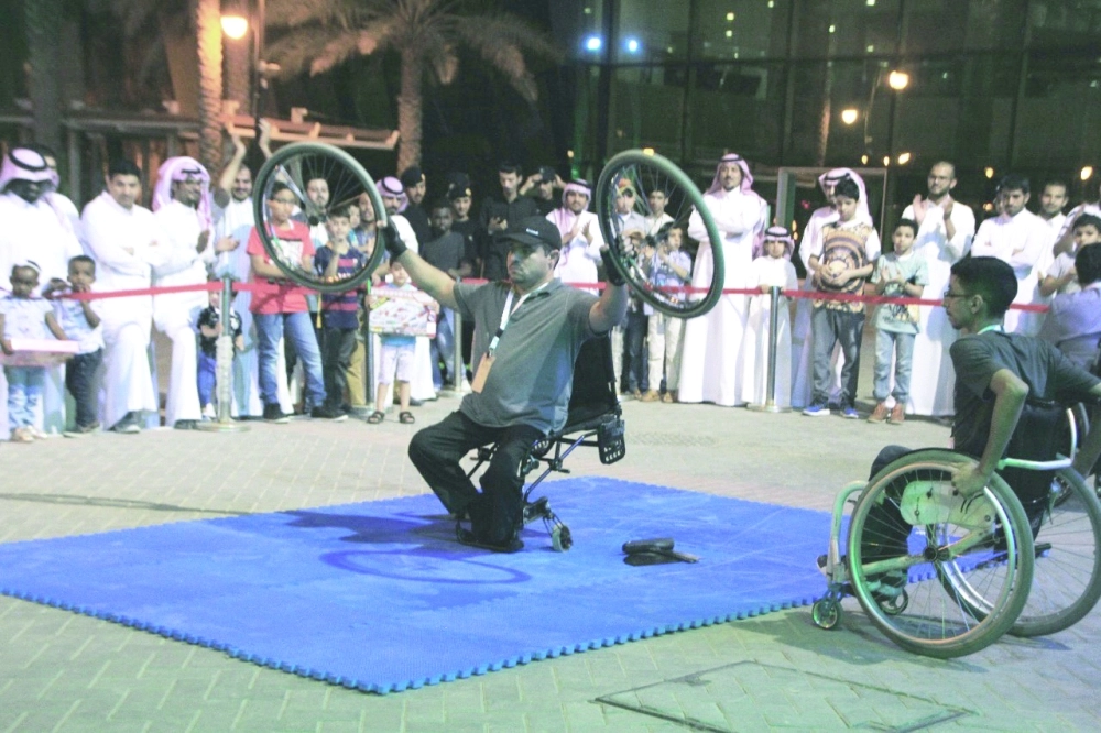 جانب من استعراض ذوي الإعاقة الحركية                      (مكة)
