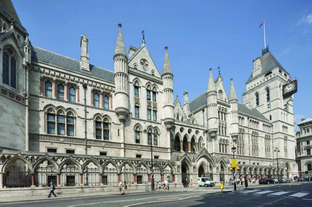 واجهة المحكمة العليا في لندن                                                   (مكة)