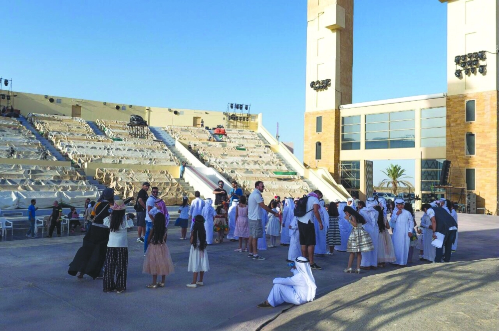 من استعدادات سوق عكاظ (مكة)