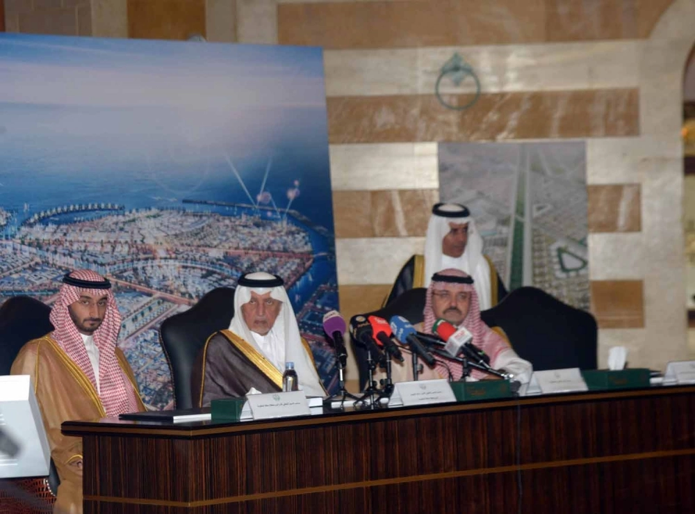 الأمير خالد الفيصل متحدثا عن مشروع مدينة الفيصلية اليوم (محمد يحيى)