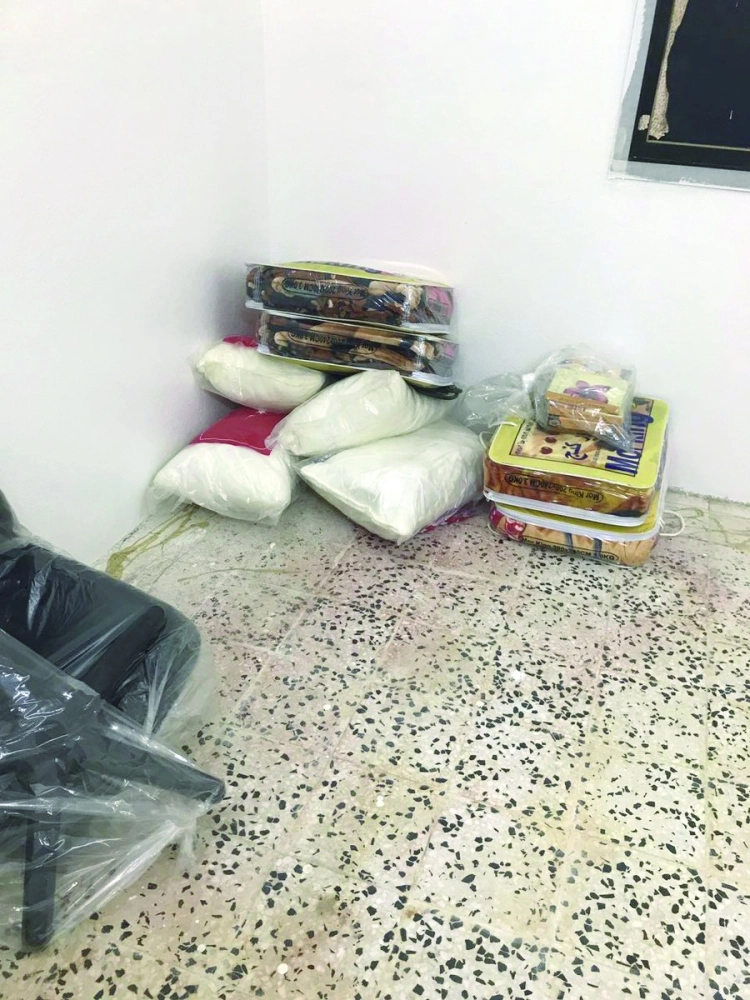 مستودع في إحدى غرف المنزل              (مكة)