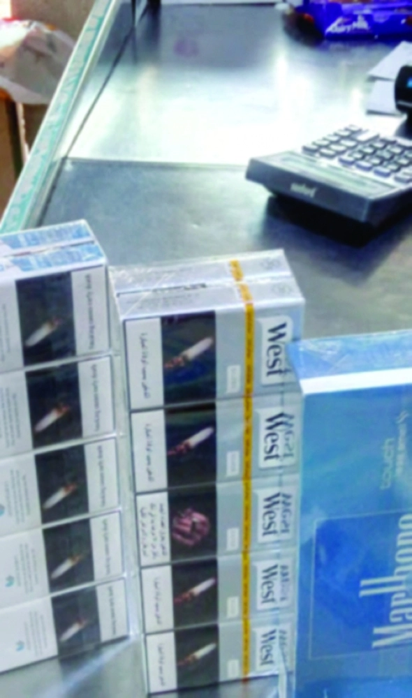 علب سجائر مهربة معدة للبيع                                          (مكة)