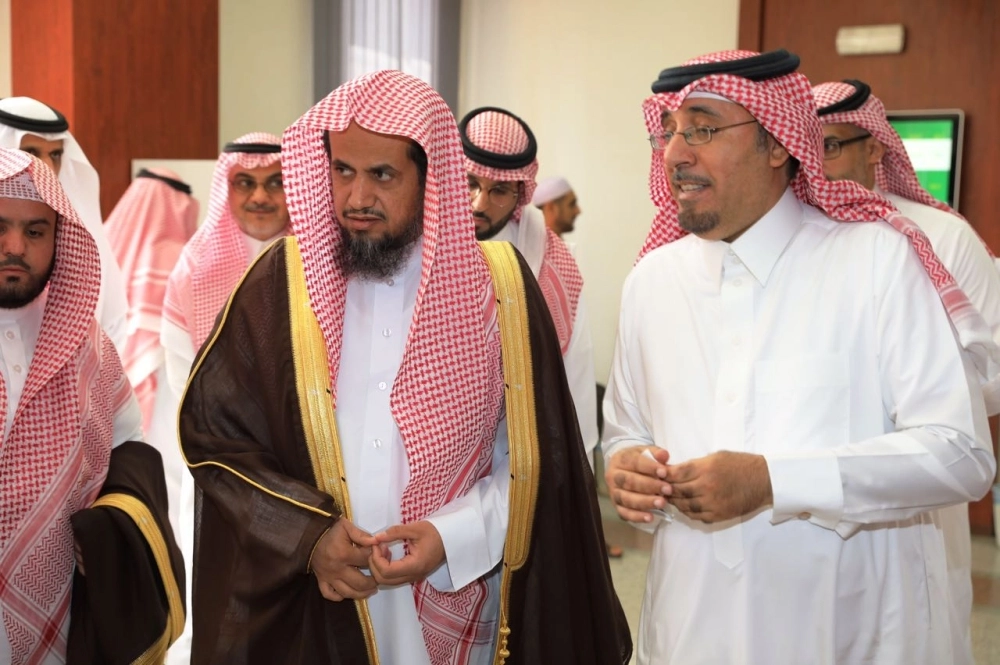 سعود المعجب خلال زيارته التفقدية (مكة)