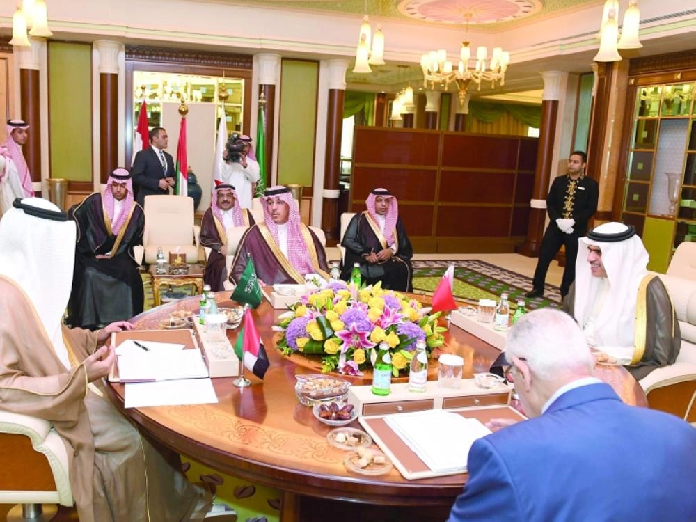 من اجتماع وزراء الإعلام للدول الداعية لمكافحة الإرهاب                                                                         (مكة)