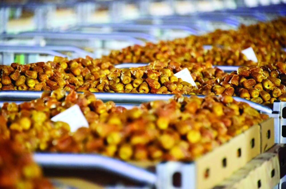 






 من التمور المعروضة