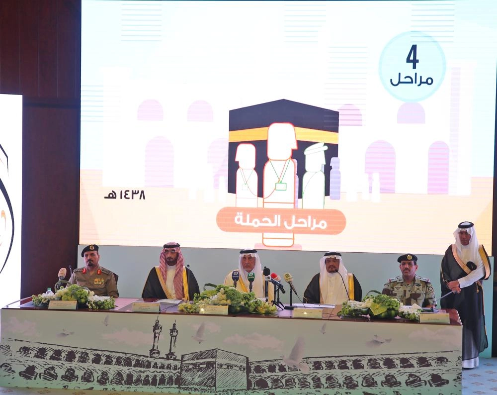 خالد الفيصل متحدثا للحضور  (ياسر بخش)