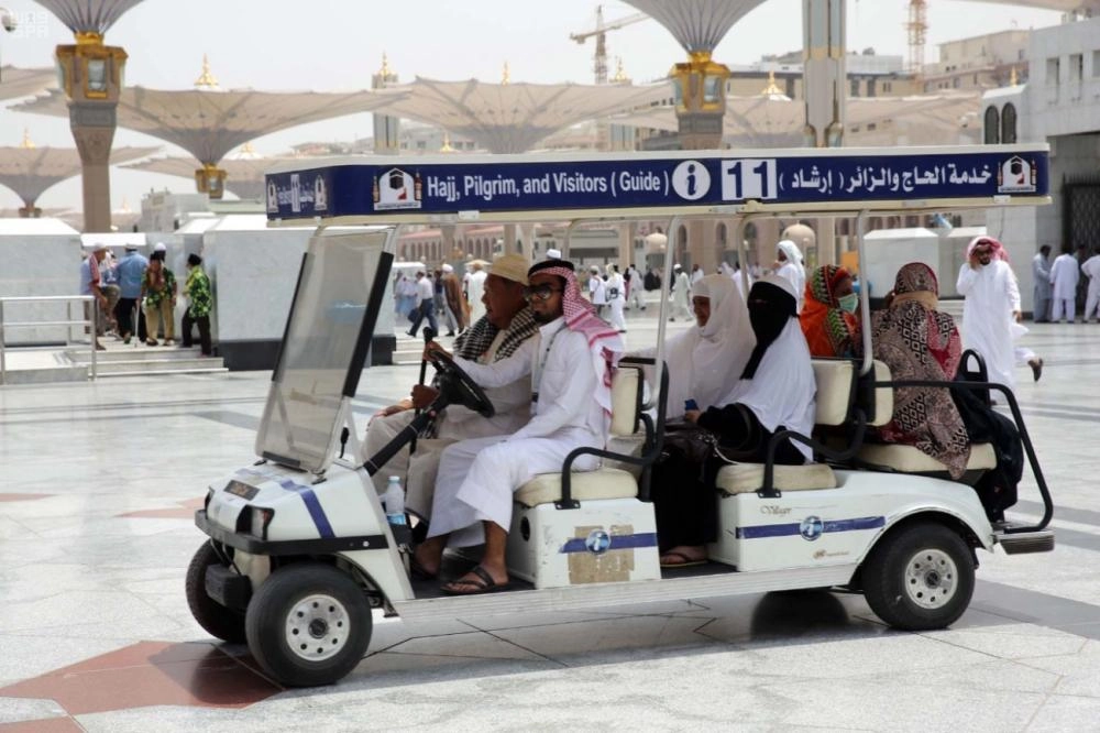 عربة لنقل المسنين وذوي الاحتياجات  (مكة)