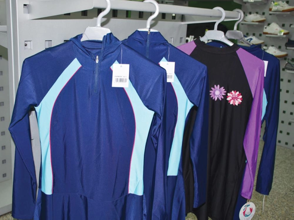 ملابس رياضية نسائية في إحدى المحلات  (عبدالمحسن دومان)