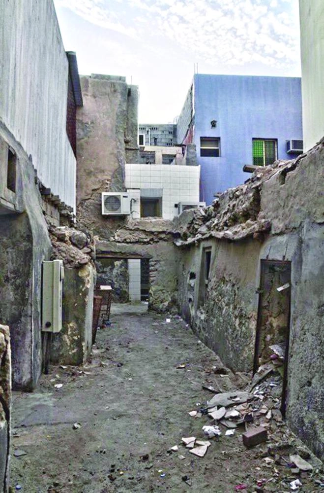 






أحد أزقة حي المسورة                                 (مكة)