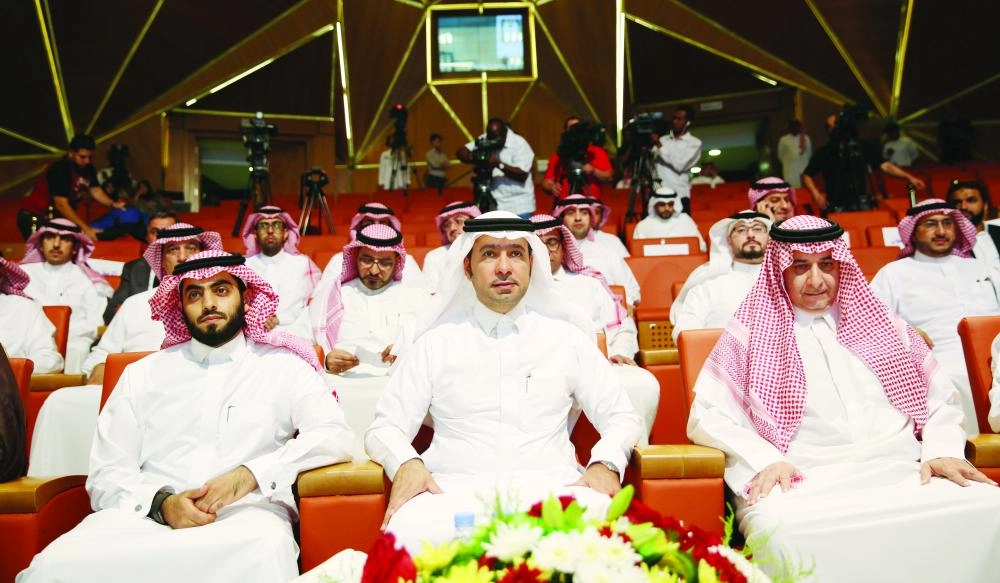 






الحقيل أثناء حضوره المؤتمر الصحفي                           (مكة)