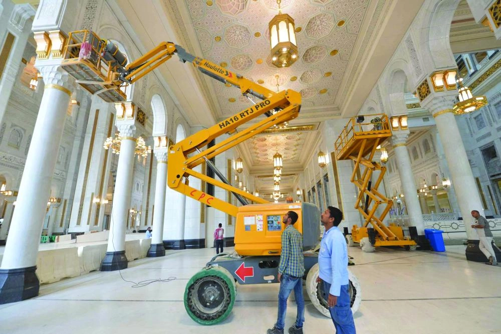 






 من التجهيزات في المسجد الحرام                                                                                      (د ب أ)