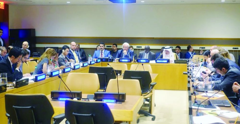 






الربيعة خلال اجتماع مع أعضاء مجلس الأمن في نيويورك                                                                                              (واس)