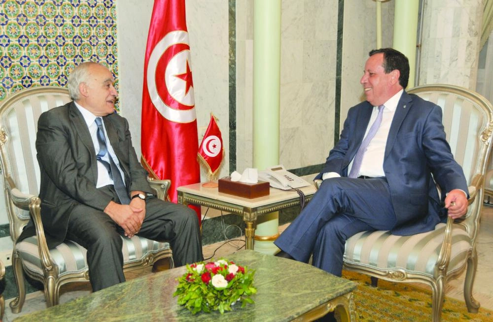 وزير خارجية تونس مستقبلا غسان سلامة (د ب أ)