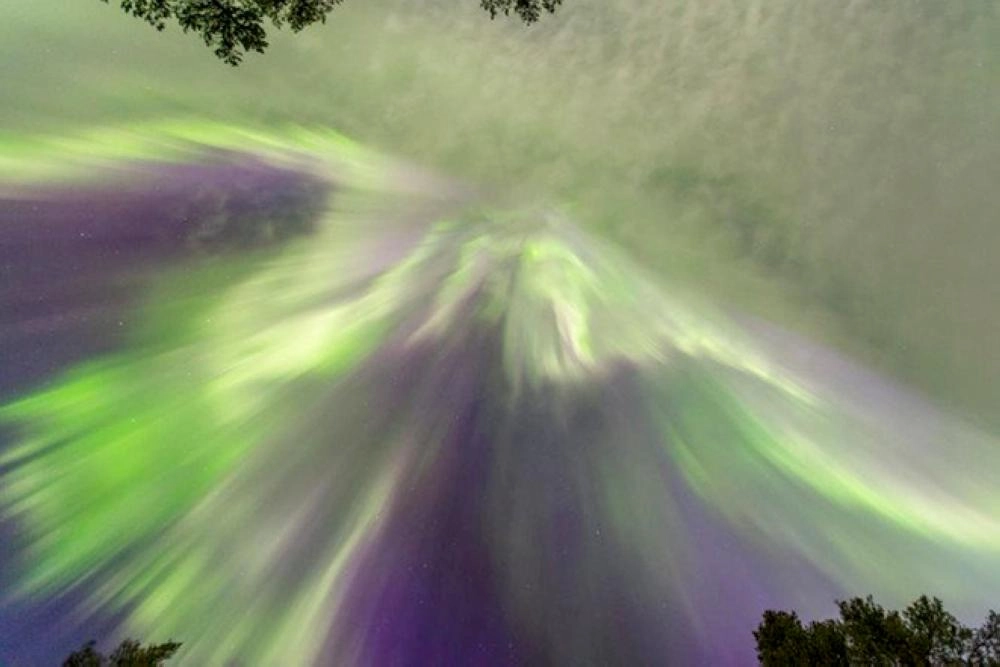 الشفق كما ظهر في شمال فنلندا  (رويترز)