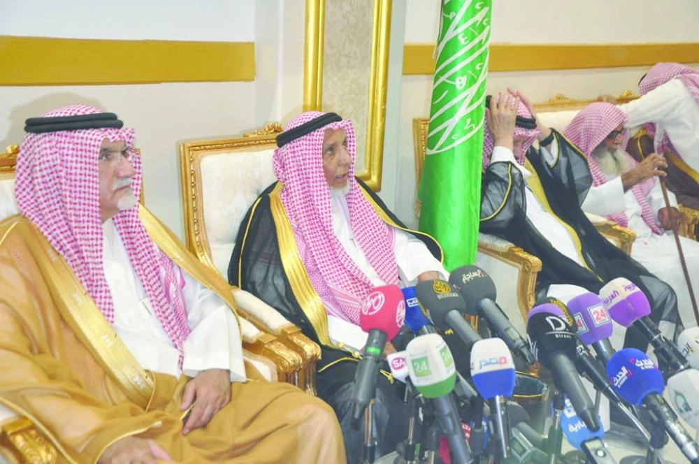 الشيخ طالب يلقي كلمته