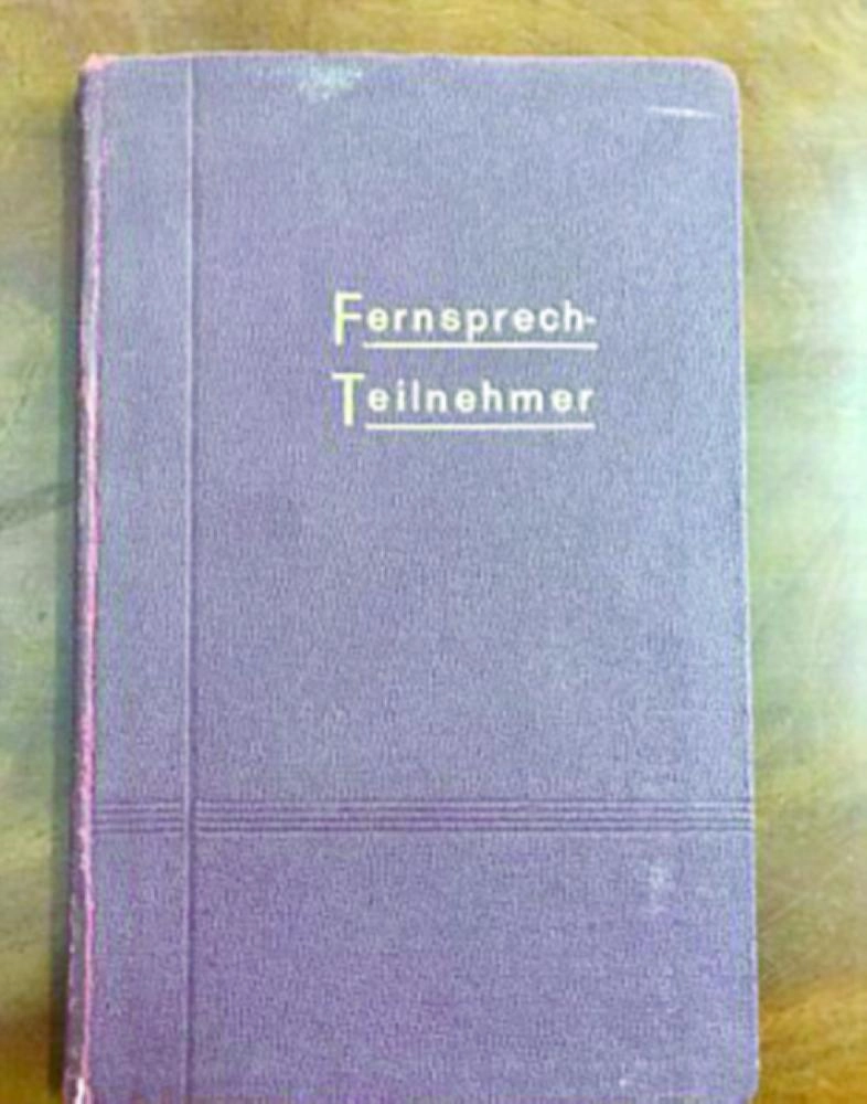 دليل هاتف هتلر (ديلي ميل)