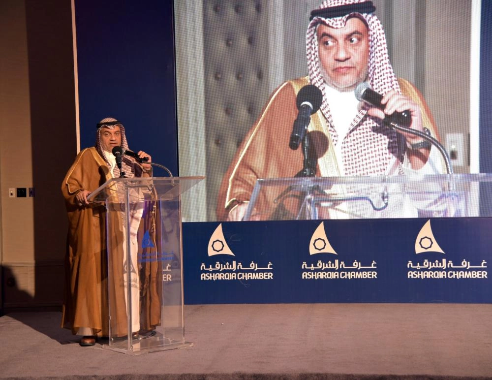 السليمان يتحدث في اللقاء ( مكة )