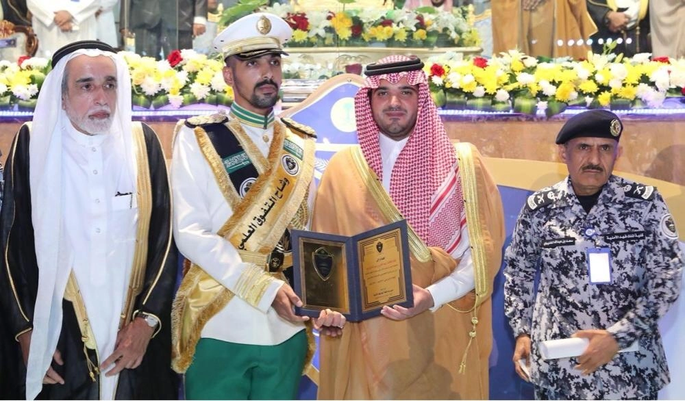 10924722498494F701-695B-475A-9E3B-FC8004B5A5BB