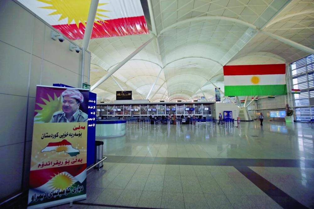 






مطار أربيل بكردستان خال من المسافرين مع بدء سريان الحظر الجوي العراقي أمس                                               (رويترز)
