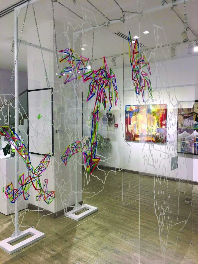 






من الأعمال المعروضة