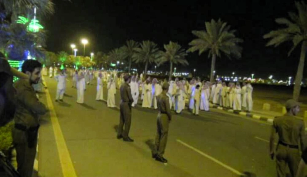 






الجهات الأمنية خلال مباشرتها قضية اجتماعية في منطقة حائل                                                                                                               (واس)