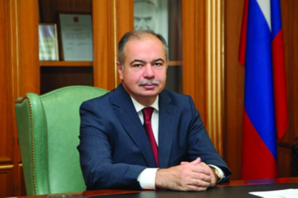  إلياس أوماخانوف