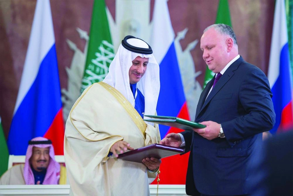 الخطيب خلال تبادل مذكرة تفاهم لنقل وتوطين التقنية 